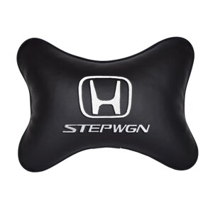 Подушка на подголовник экокожа Black с логотипом автомобиля HONDA Stepwgn