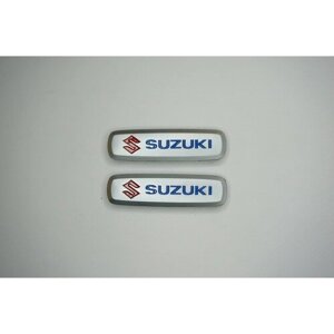 Логотип (шильдик) на автомобильный коврик с маркой автомобиля Suzuki / Сузуки