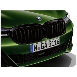 Решетка радиатора BMW 5 series G30 рестайлинг M competition черный лак