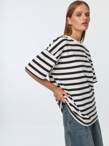 Футболка IRMA oversize FIT