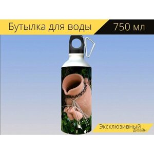 Бутылка фляга для воды "Глиняный кувшин, кувшин, листья" 750 мл. с карабином и принтом