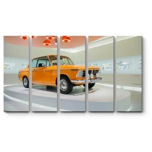 Модульная картина BMW Т1 2002 года в Музее100x60