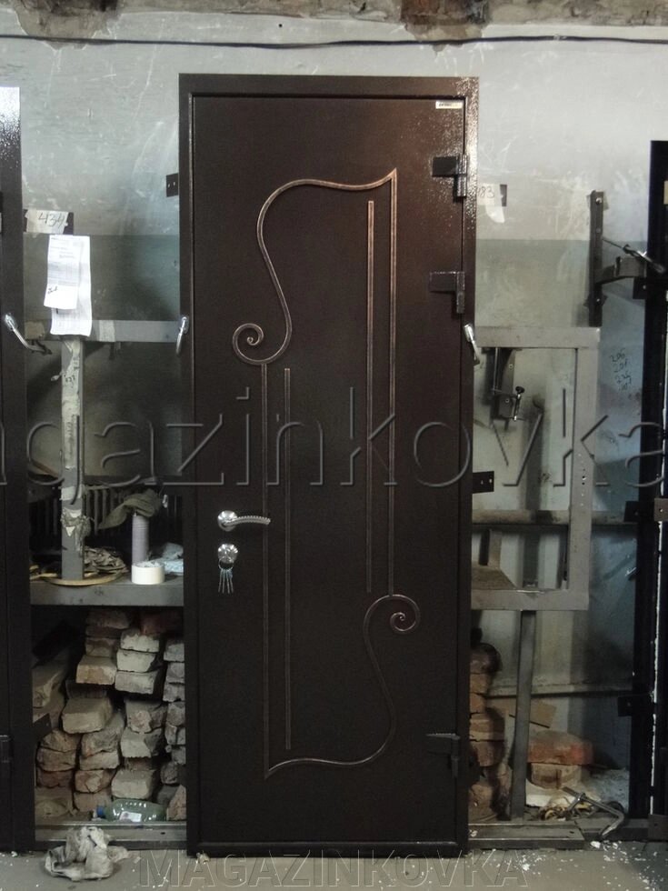 Дверь кованая «Эмма Х» металлическая с ковкой от компании MAGAZINKOVKA - фото 1