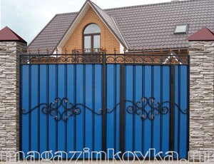 Ворота кованые «Чехия Х» металлические со встроенной калиткой прямые с профлистом в Москве от компании MAGAZINKOVKA