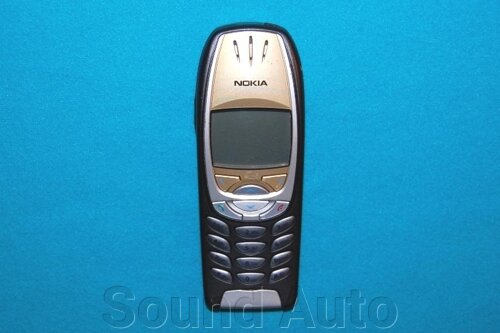 Мобильный телефон Nokia 6310 Black/Gold Как новый