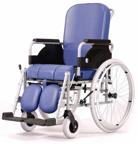 Активная кресло-коляска санитарным оснащением Vermeiren 9300 от компании Арсенал ОПТ - фото 1
