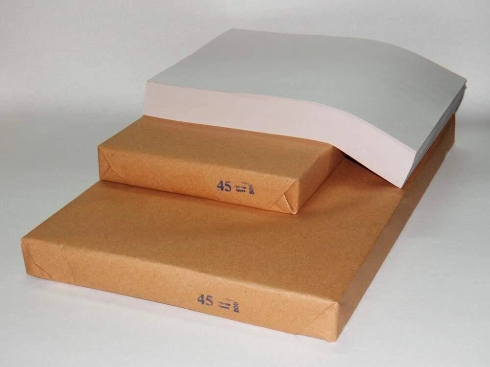 Газетная пухлая бумага   от 42 г/м2 до 48 г/м2 50смх30см в листах от компании Арсенал ОПТ - фото 1