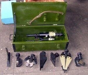 Комплект инструмента СПИН (модуль силовой + 6 насадок + клин ударный) в ящике "Military"