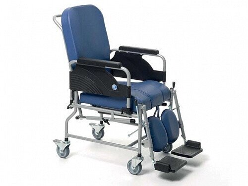 Кресло-каталка с санитарным оснащением на колесах Vermeiren 9303 от компании Арсенал ОПТ - фото 1