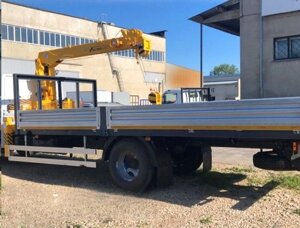 Бортовой автомобиль Hyundai Mighty EX8 Extra Long с манипулятором Soosan SCS 334 до 3,2 т