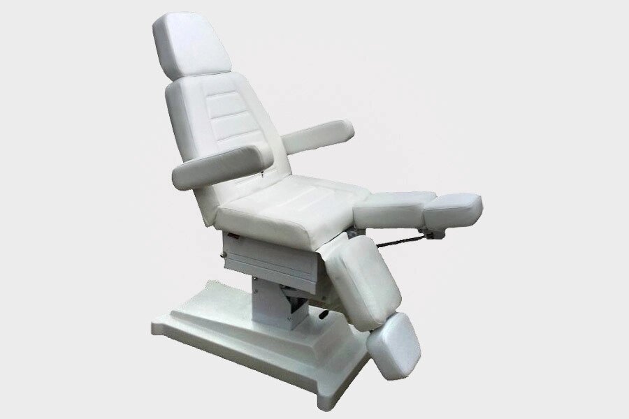 Педикюрное кресло Сириус-10, 3 мотора от компании Магазин "Будьте Здоровы" г. Барнаул, ул Панфиловцев 4-в. - фото 1