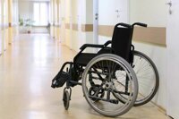 Инвалидные коляски и каталки механические