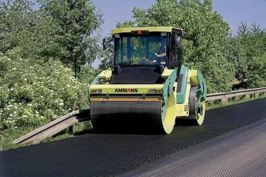 Каток двухвальцовый AMMANN AV130X от компании Компания СИМ-авто - фото 1