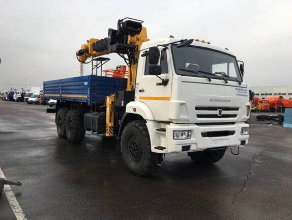 КМУ КАМАЗ 43118-23027-50 (Евро-5) + SOOSAN SCS866LS в. у.+бур 400мм.+борт ст. 6.2м.(без спалки) от компании Компания СИМ-авто - фото 1