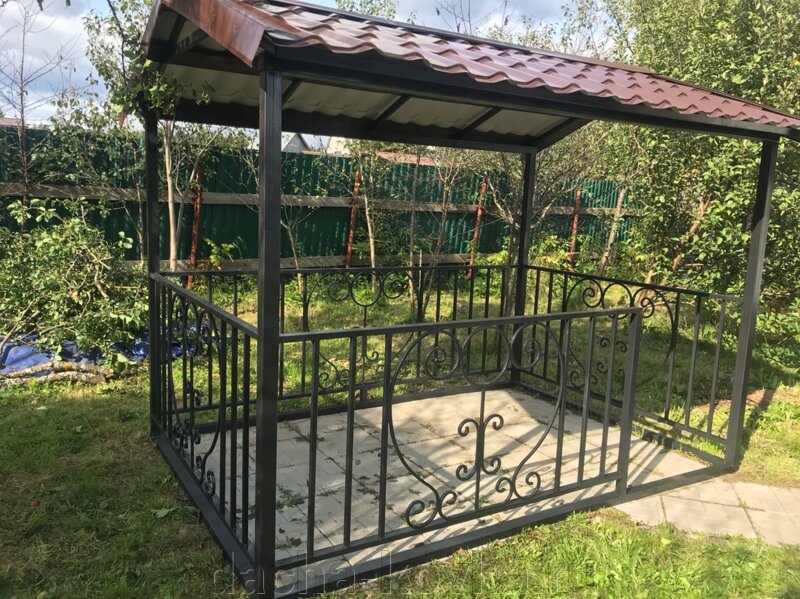 Беседка из металла с ограждением. Цена - 70500 руб. Купить в Москве на ...