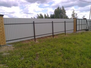 Забор с профнастилом «Загородный»