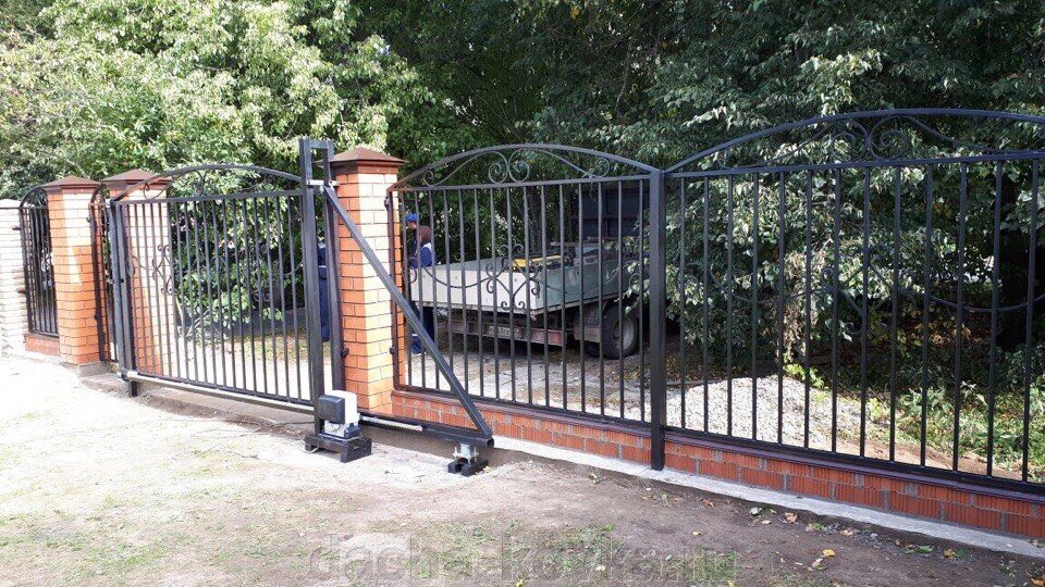 Металлический кованый забор | Купить в Москве | Цена - 3500 руб/м на ...