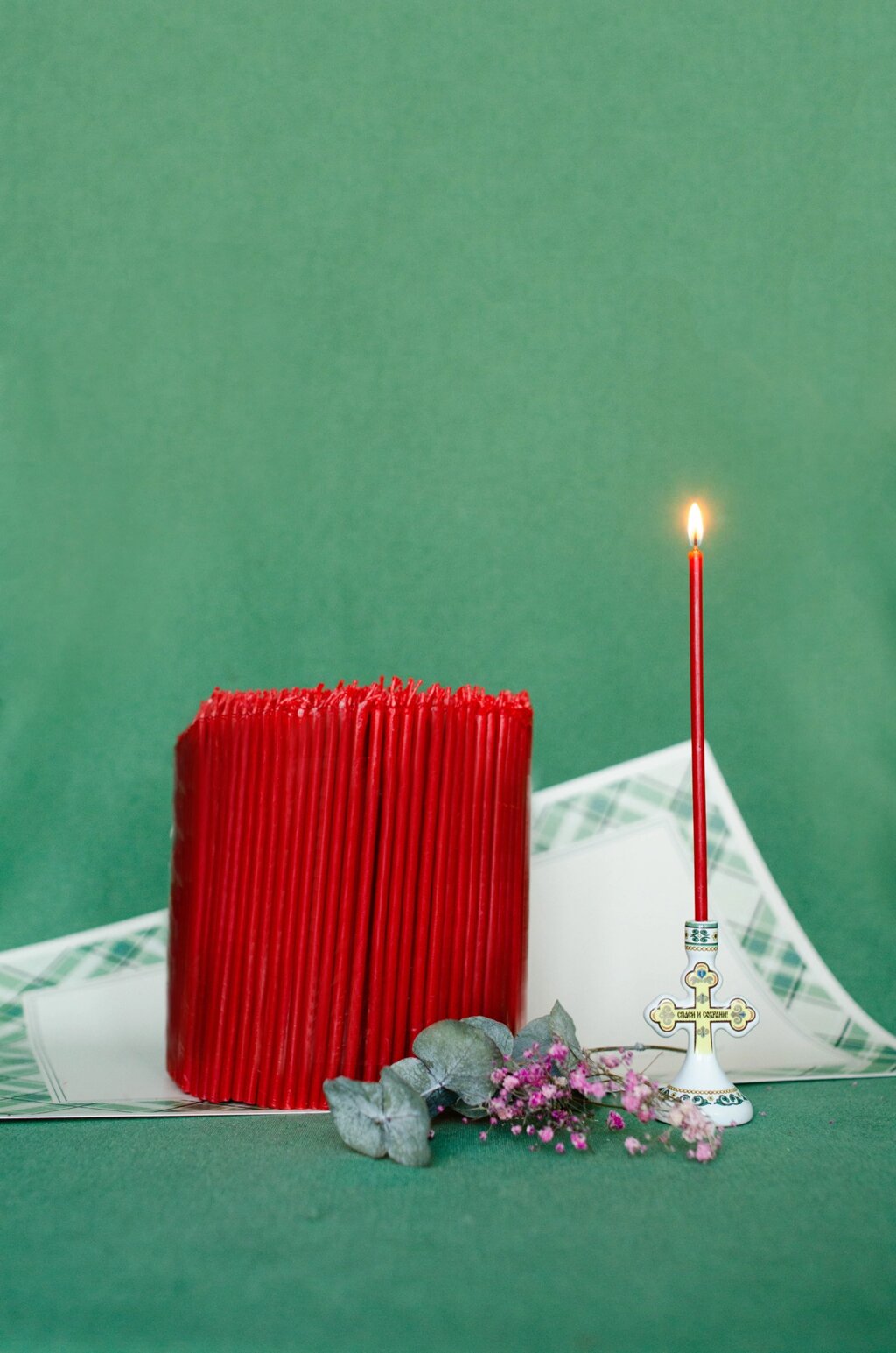 Свечи церковные восковые, красного цвета №140 2 кг от компании Восковые свечи Козельск - фото 1