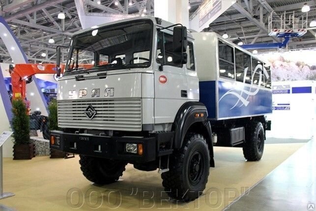 Вахтовый автобус УРАЛ 32552-3013-79М от компании ООО "ВЕКТОР" - фото 1