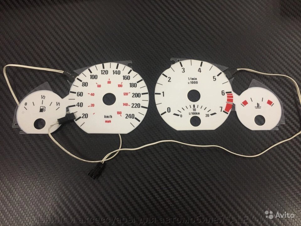 Белые циферблаты с неоновой подсветкой для BMW E46 от компании Тюнинг и аксессуары для автомобилей "ALEX-M" - фото 1