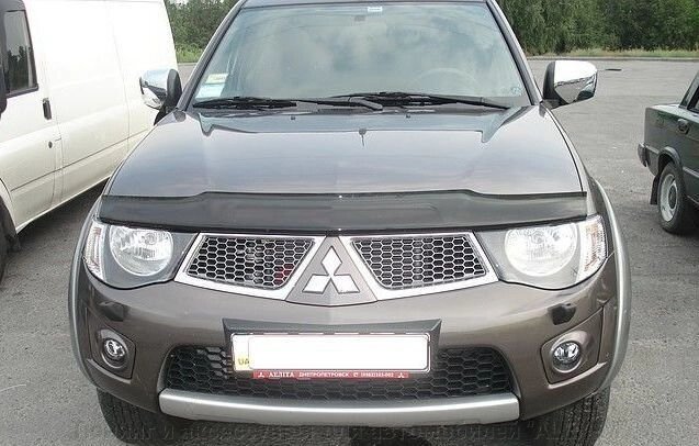 Дефлектор капота тёмный EGR Австралия для Mitsubishi L200 Triton 2008- от компании Тюнинг и аксессуары для автомобилей "ALEX-M" - фото 1