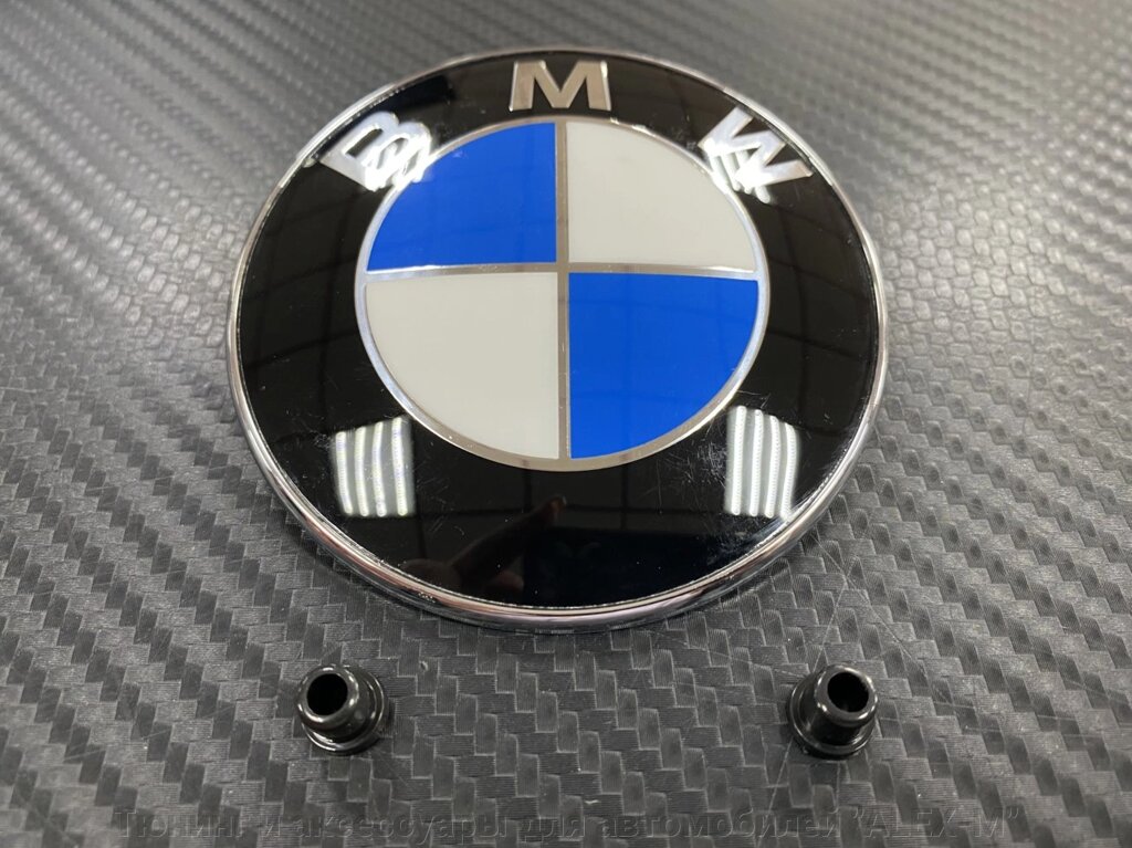 Эмблема на капот / багажник  82 мм штатная сине-белая для BMW от компании Тюнинг и аксессуары для автомобилей "ALEX-M" - фото 1