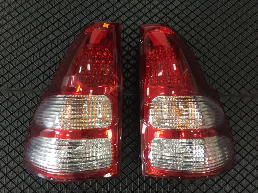 Фонари задние светодиодные красные + хрустальные квадратные диоды для Toyota Prado 120 от компании Тюнинг и аксессуары для автомобилей "ALEX-M" - фото 1