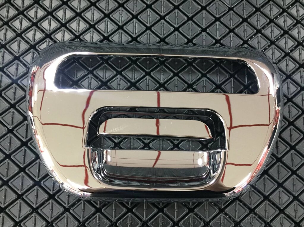 Хромированная накладка на ручку двери багажника (пластик)  для Mitsubishi L200 Triton 2006- от компании Тюнинг и аксессуары для автомобилей "ALEX-M" - фото 1