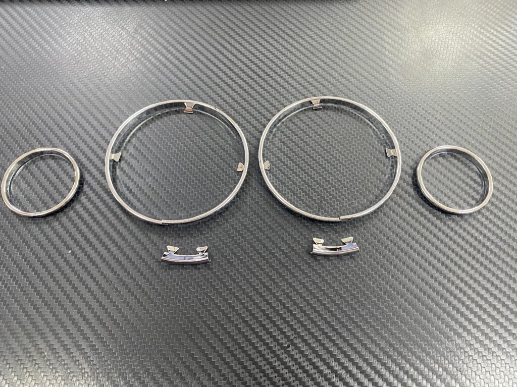 Хромированные кольца в щиток приборов из нержавеющей стали для BMW E39 от компании Тюнинг и аксессуары для автомобилей "ALEX-M" - фото 1