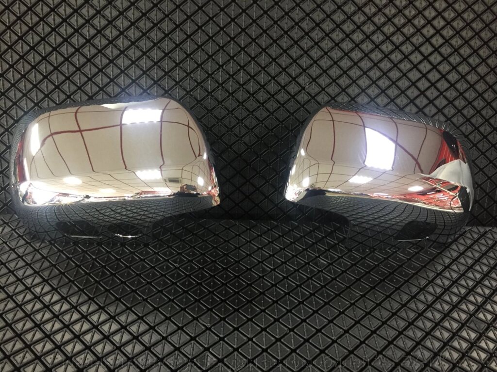 Хромированные накладки на зеркала с вырезом под камеру (пластик)  для Lexus LX 570 от компании Тюнинг и аксессуары для автомобилей "ALEX-M" - фото 1