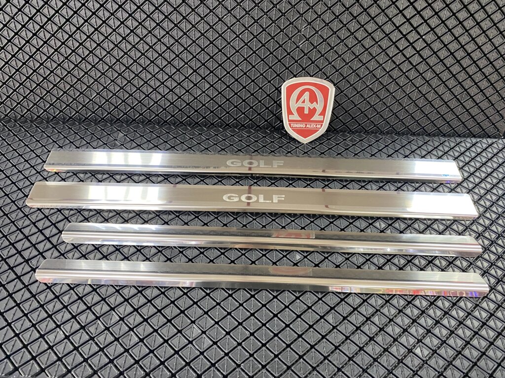 Накладки на пороги салона из нержавеющей стали 4 части AluFrost для VW Golf VI 2009-2012 (3 двери) от компании Тюнинг и аксессуары для автомобилей "ALEX-M" - фото 1