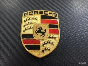 Эмблема Porsche на 3м скотче золотая