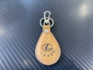 Брелок кожаный бежевый для ключа Lexus