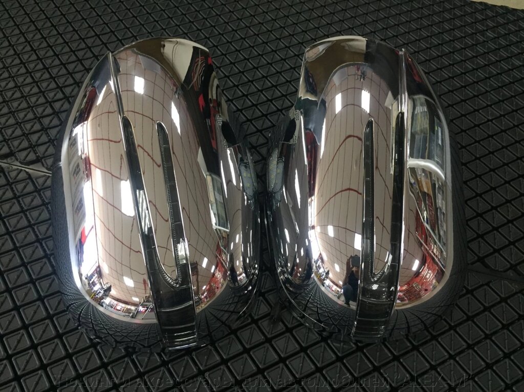 Зеркала хромированные с повторителями поворотов в стиле Mercedes для Toyota Prado 120 - акции