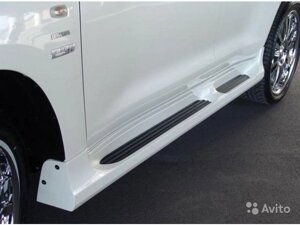 Аэродинамические накладки на алюминиевые пороги Branew (стекловолокно) для Toyota Land Cruiser 200 2008-2011