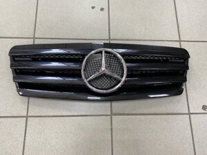 Решётка радиатора чёрная клубная для Mercedes w208