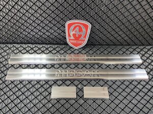 Накладки на пороги салона (на проём двери, на металл) с гравировкой для Nissan Juke 2010-