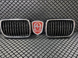 Решётка радиатора (ноздри) хромированные в стиле M5 (уценка) для BMW E-36 1997-1998