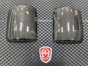 Защитные накладки на задние фонари под карбон для Mitsubishi Pajero II