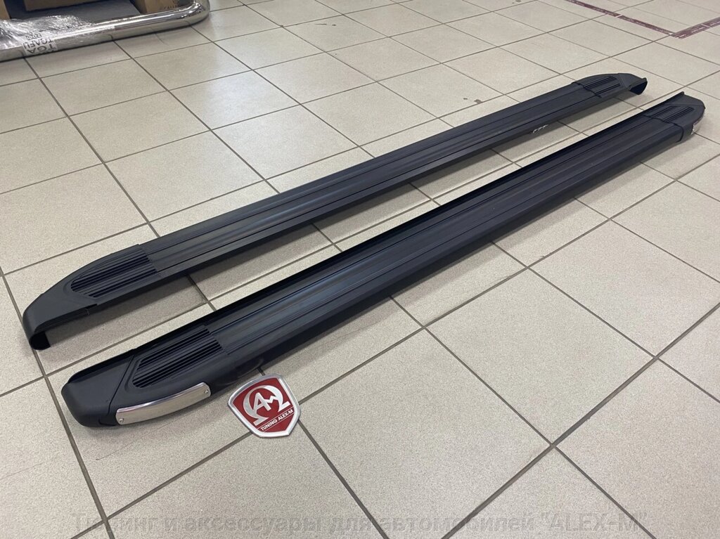 Пороги внешние площадки алюминий Brilliant black (Бриллиант чёрные) для Nissan Pathfinder 2014- (длина 194 см) от компании Тюнинг и аксессуары для автомобилей "ALEX-M" - фото 1