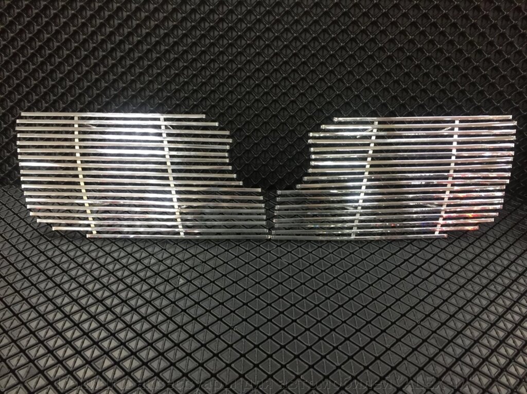 Решётка вставка полосы гриль в оригинальную решётку радиатора для Toyota Prado 120 от компании Тюнинг и аксессуары для автомобилей "ALEX-M" - фото 1