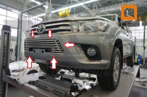 Вставка в решётку бампера трубочки 16 мм из нержавеющей стали (Can Otomotiv) для Toyota Hilux 2015-2017