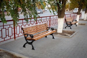 Скамейка чугунная парковая "ВЕРСАЛЬ" 2 метра, 2 опоры