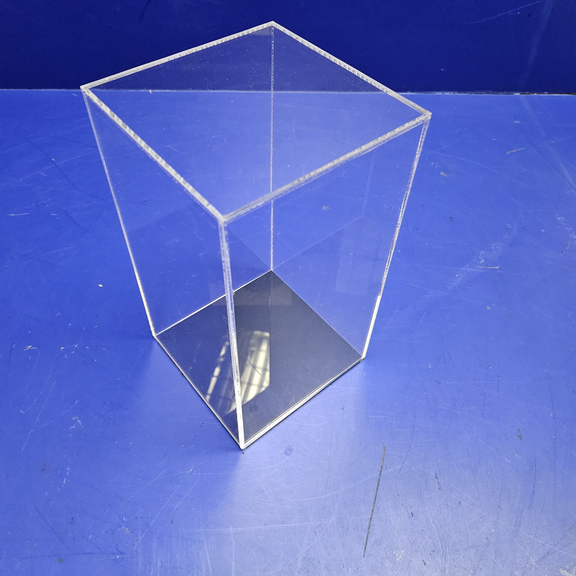 Производство прозрачного купола из органического стекла - фото pic_0a1535e2dd5fbee66ed70f52cc108938_1920x9000_1.jpg