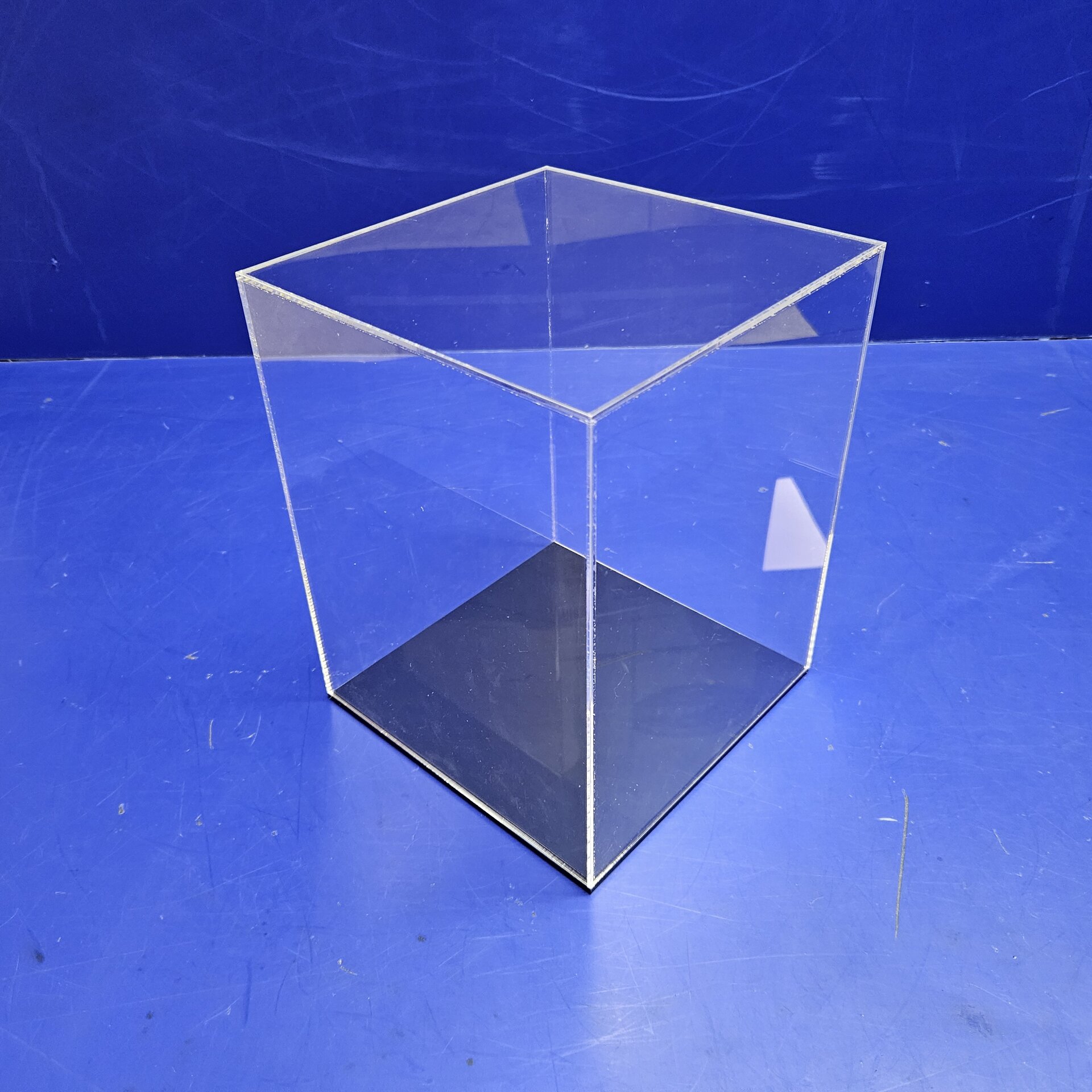 Боксы из прозрачного акрила для хранения и презентации предметов - фото pic_1db6a442904b12b05ecc6ef10031fb47_1920x9000_1.jpg