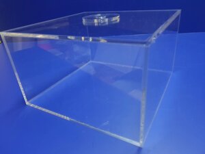 Шестигранный куб из оргстекла. Производство кубов и кубиков из прозрачного оргстекла. Acrylic box.