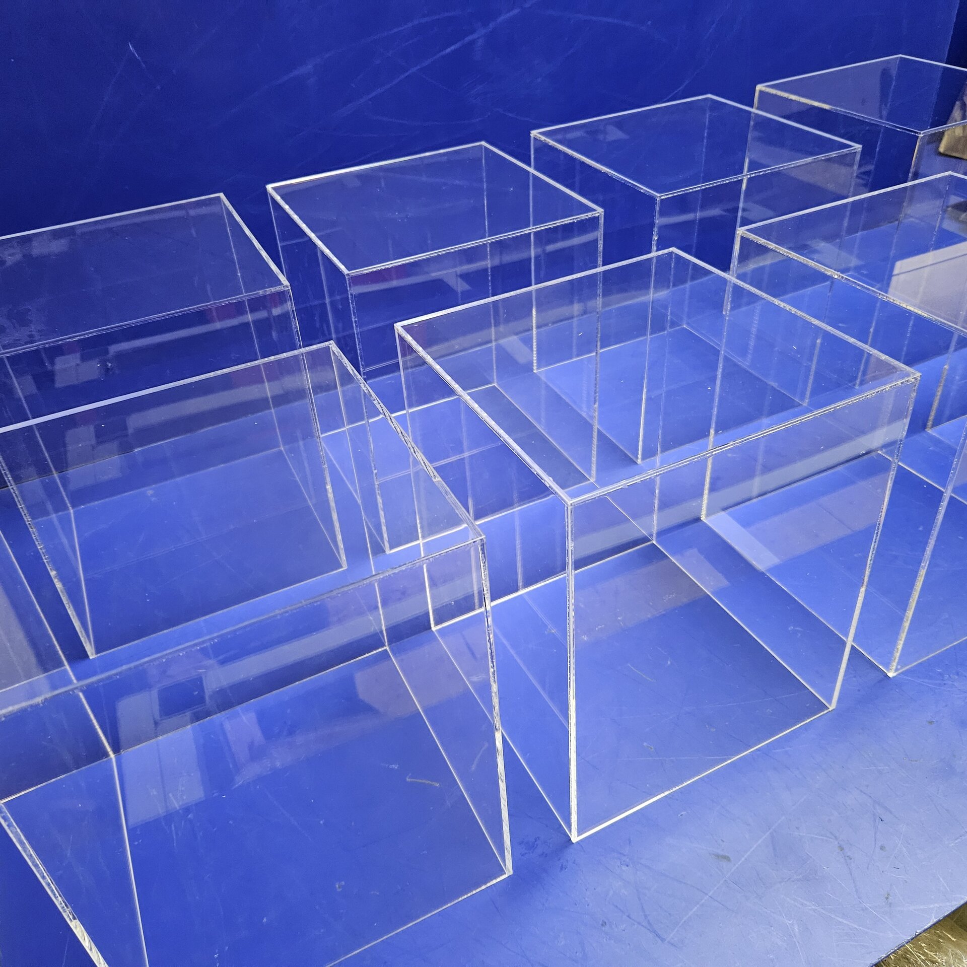 Прозрачные колпаки: как эффектно представить и надёжно защитить антиквариат - фото pic_356973f39b4bf8ce7cb52bbcd01f6831_1920x9000_1.jpg