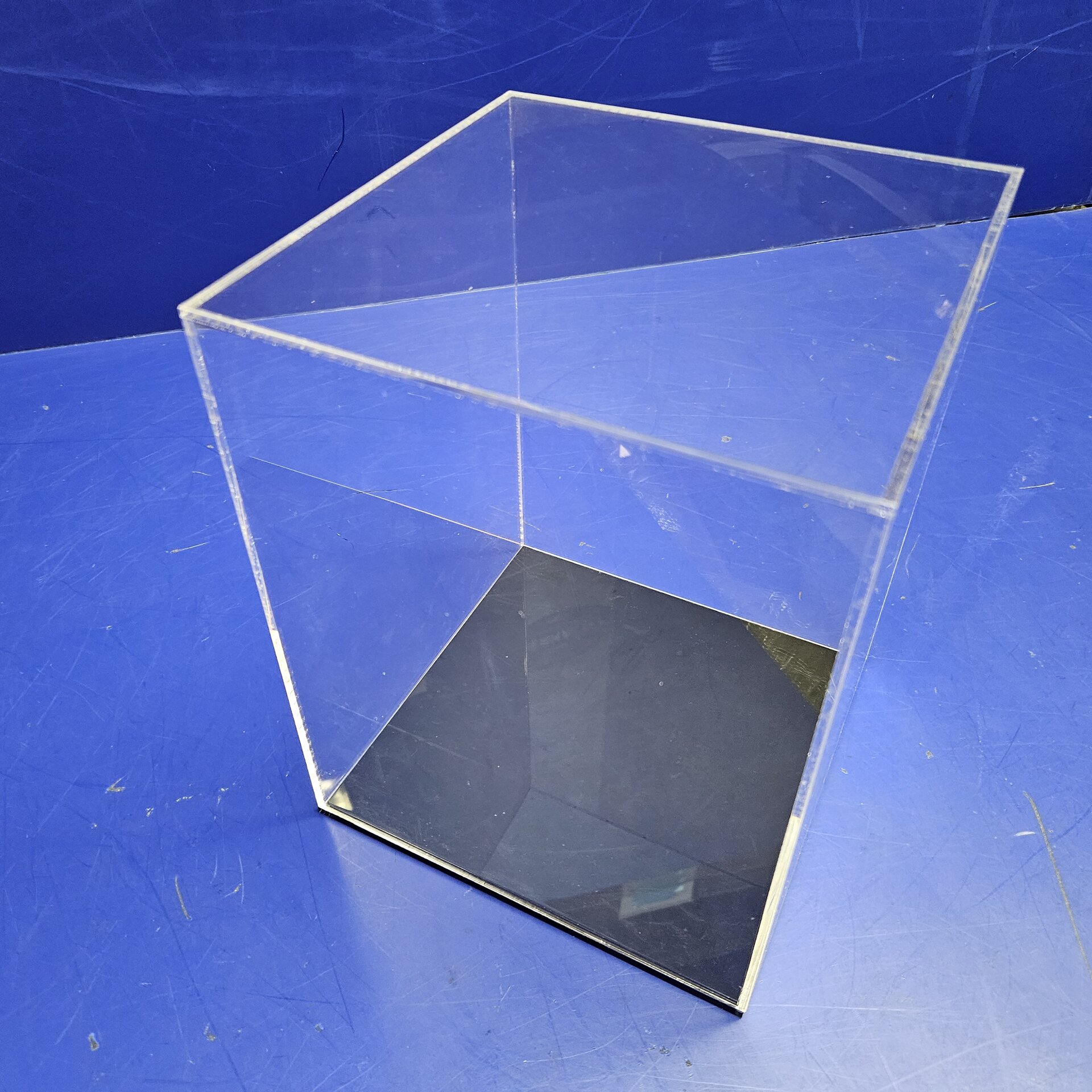 Короба из оргстекла для хранения антиквариата, медалей, наград - фото pic_5f2ea92fe94035669ce33e2801b265cf_1920x9000_1.jpg