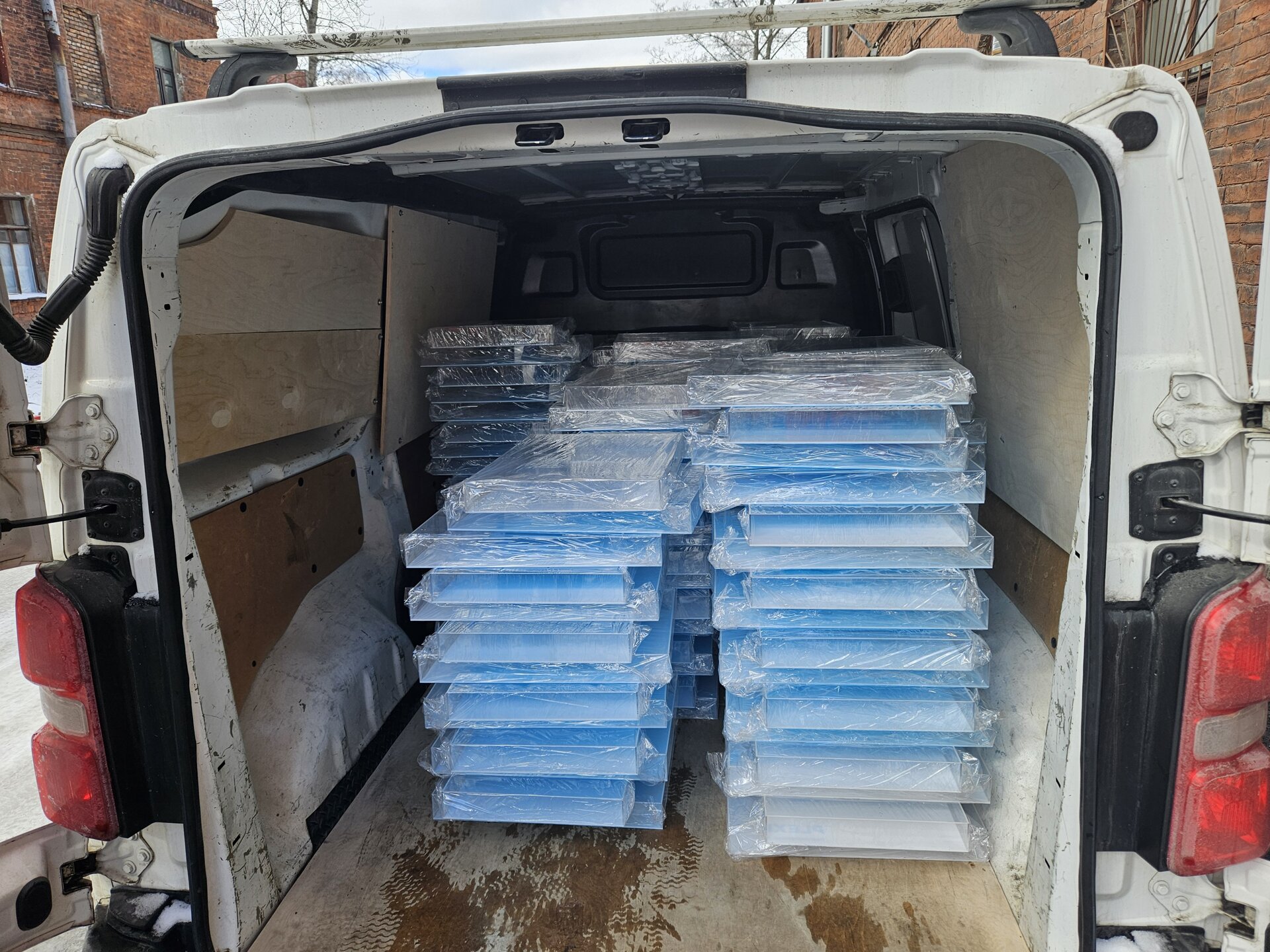 Производство ящиков из оргстекла под заказ - фото pic_7f32d9414c64fc34e36f615e629ef347_1920x9000_1.jpg