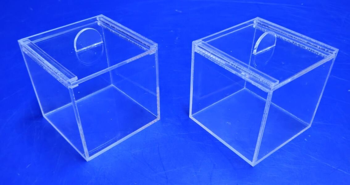 Контейнеры из оргстекла под заказ - фото pic_96c2e791eaf405f1df456b1a85d8f021_1920x9000_1.jpg